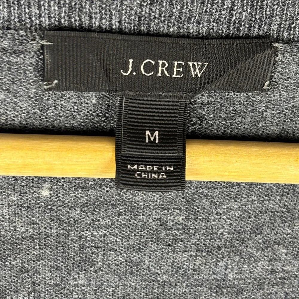 J Crew Men‎ V-Neck Wool Sweater Sz M Gray Pullover Lightweight Preppy Breathable